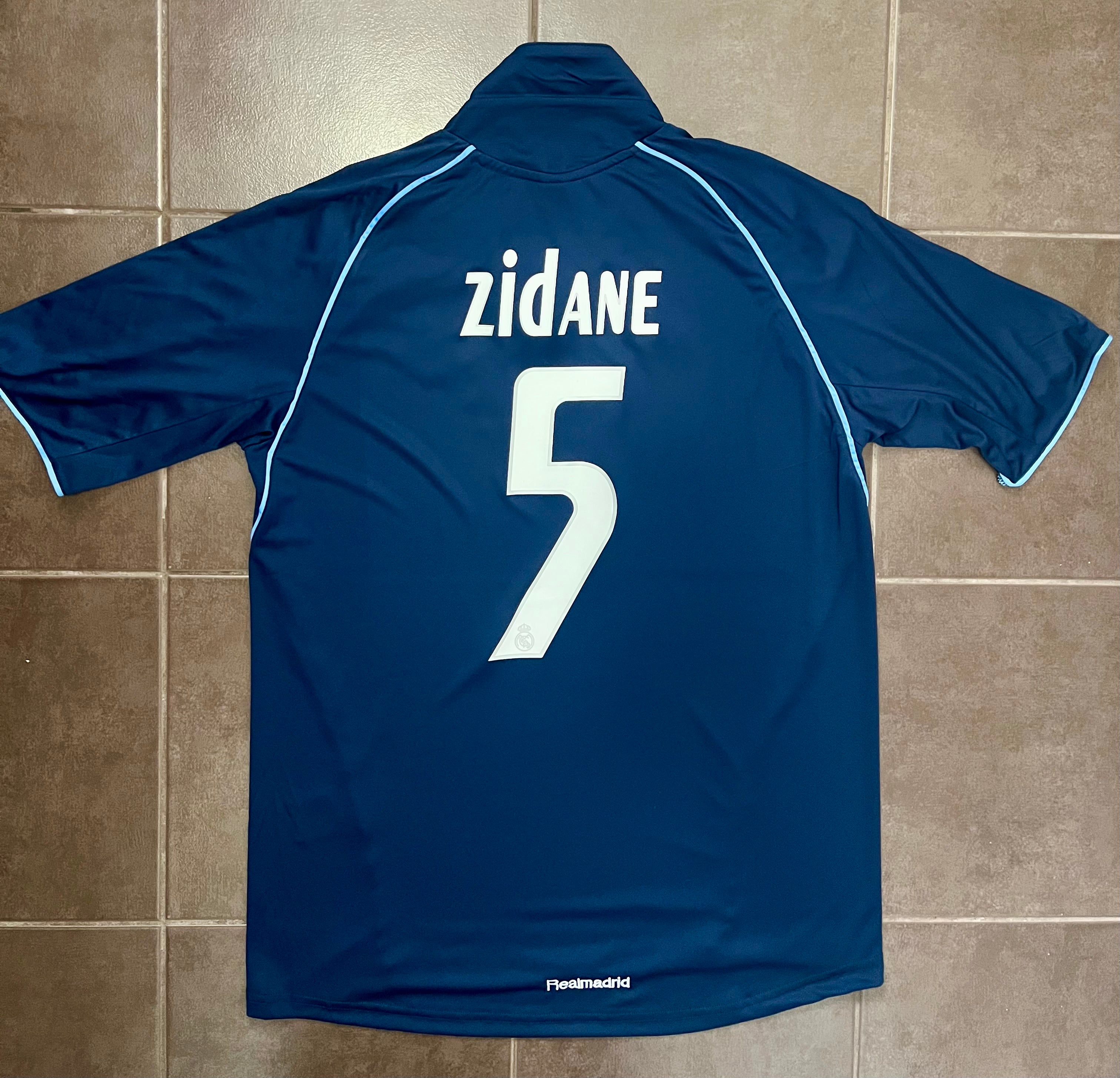 Real Madrid Retro Zidane # 5 away 2005/06 Soccer Jersey