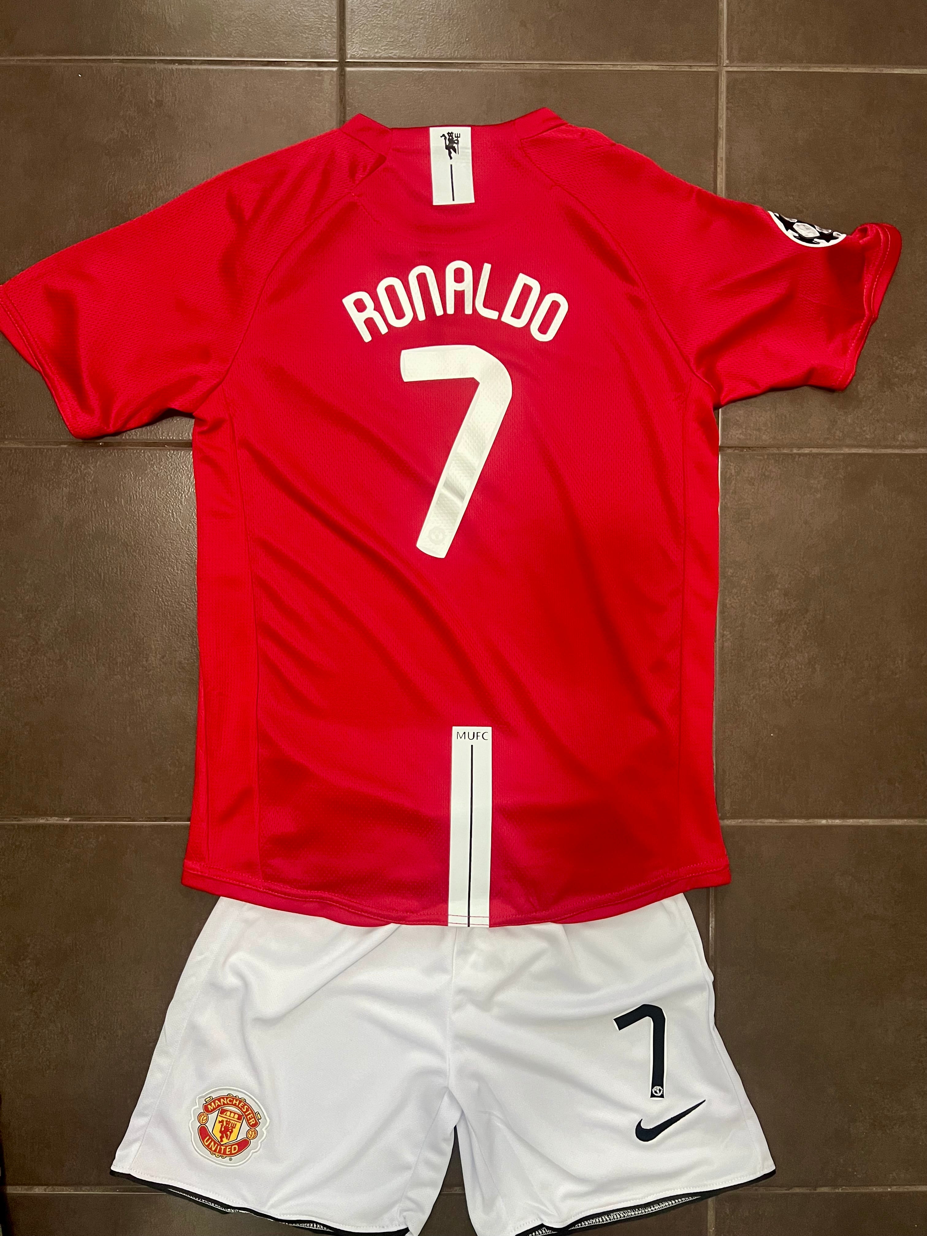 Manchester United Kids Ronaldo UCL Final Soccer Jersey with Shorts 2008