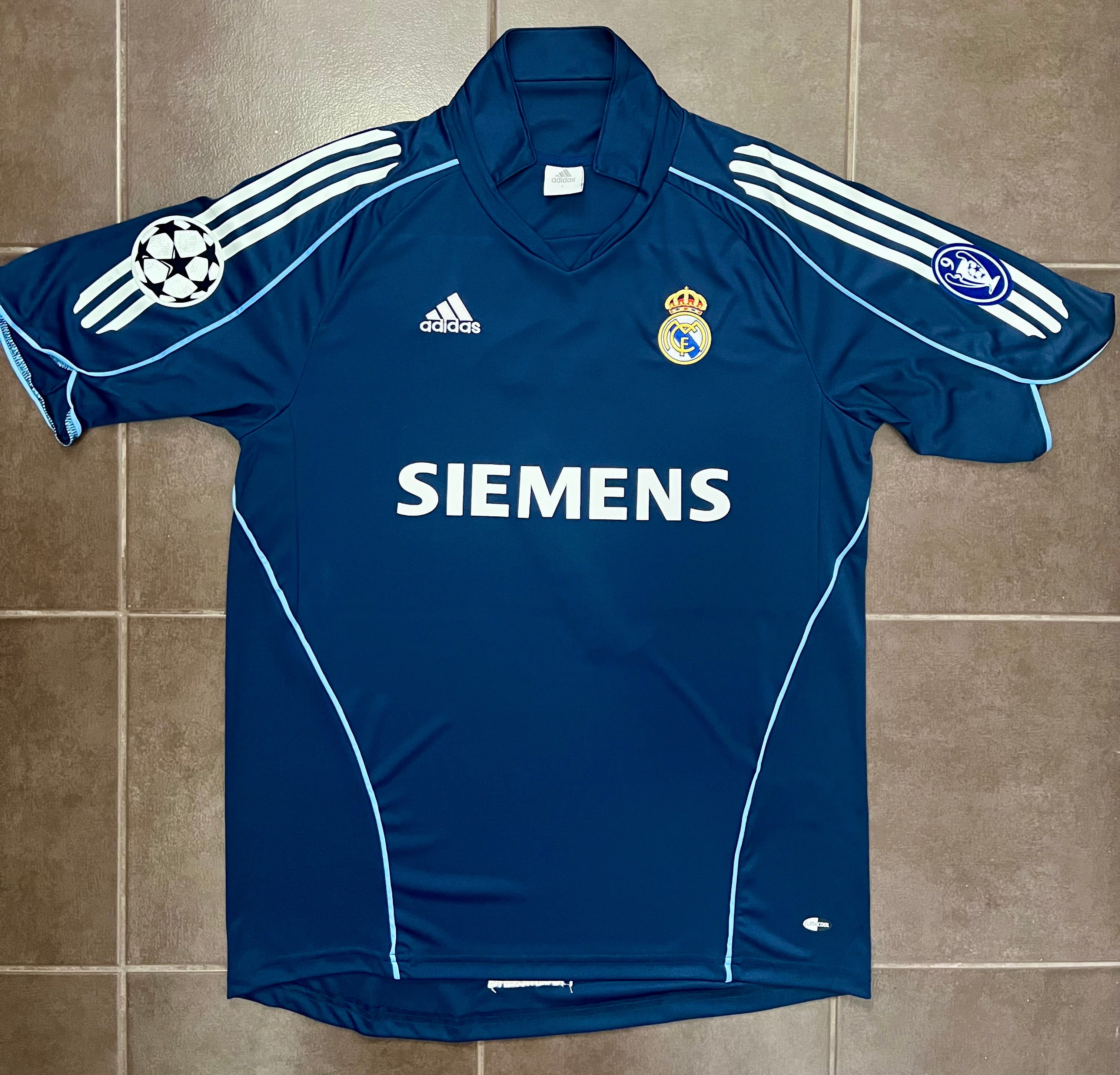 Real Madrid Retro Zidane # 5 away 2005/06 Soccer Jersey