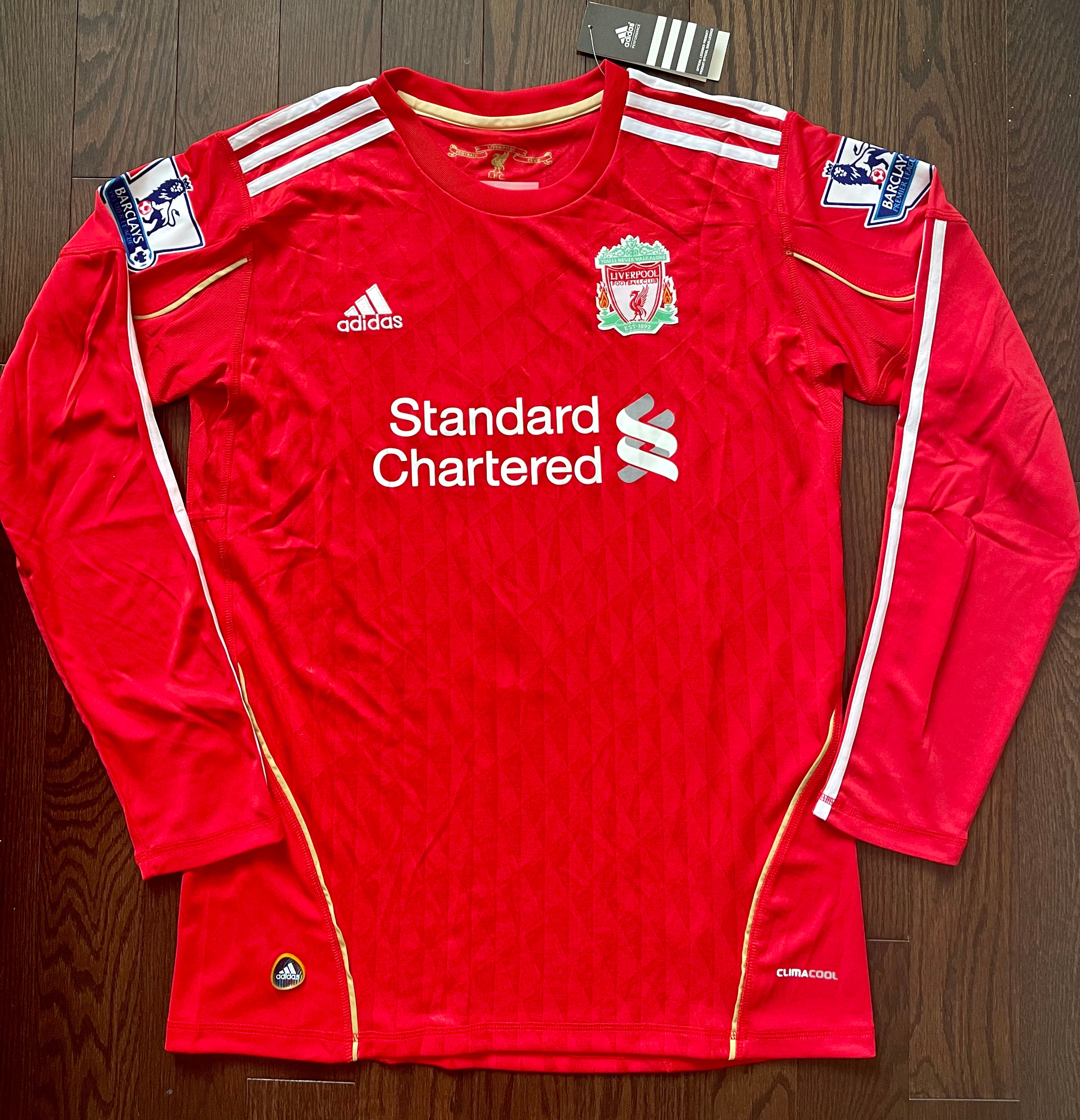 SUAREZ LIVERPOOL FC Retro Soccer Home Jersey