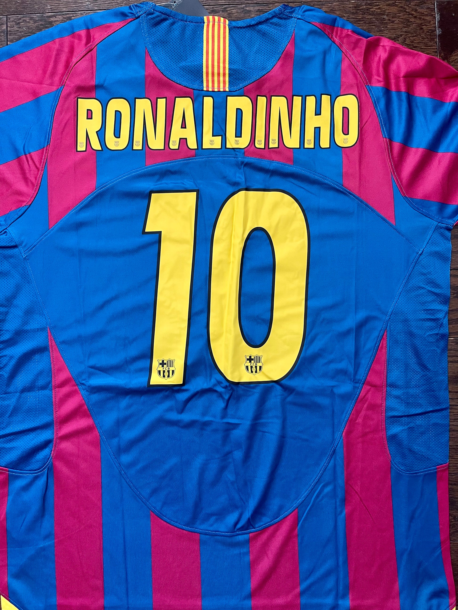 Ronaldinho Barcelona Retro Home Soccer Jersey