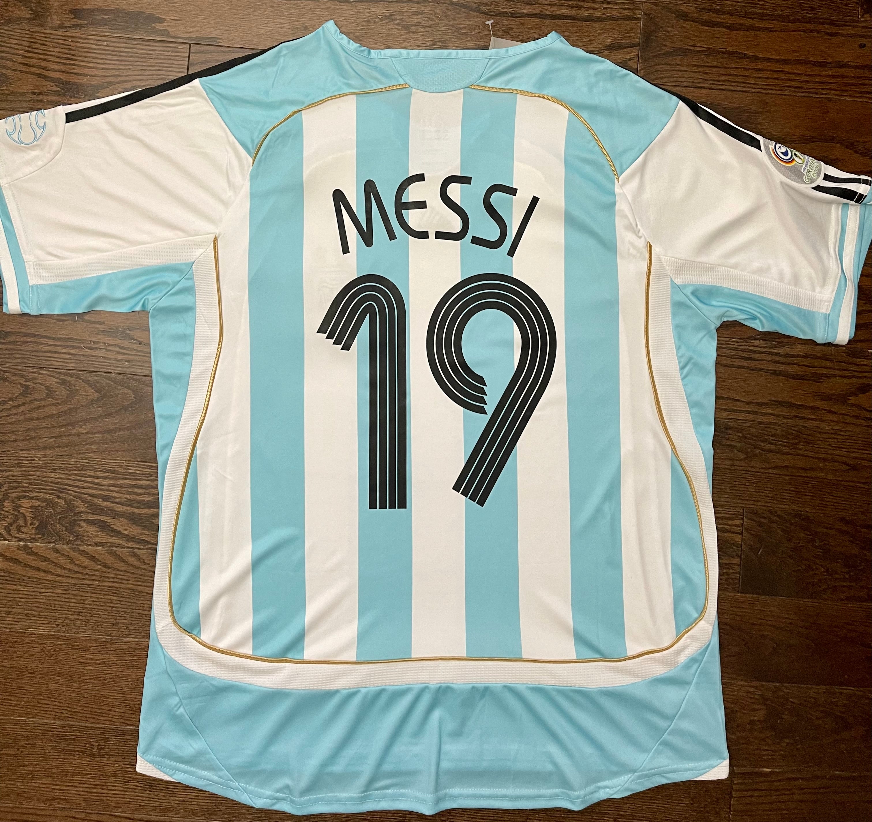 Lionel Messi Argentina Retro Home Soccer Jersey