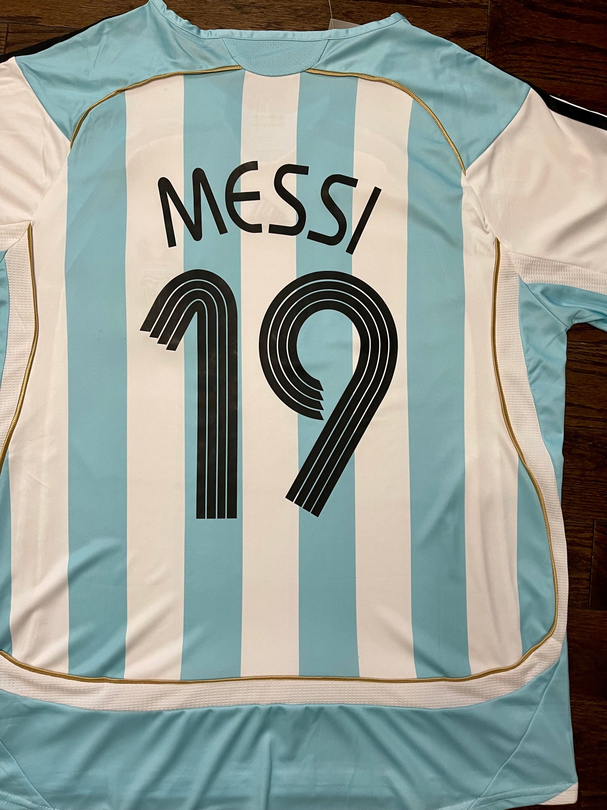 Lionel Messi Argentina Retro Home Soccer Jersey