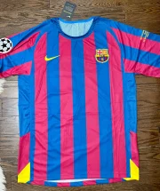 Ronaldinho Barcelona Retro Home Soccer Jersey UCL Final  2005/06 - Image 7