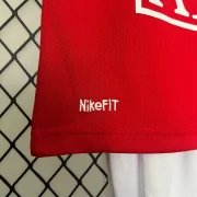 Manchester United Kids UCL Final Soccer Jersey with Shorts 2008 - Image 6