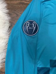 Ronaldo Real Madrid Retro Custom Away Soccer Jersey 2017/18 - Image 4